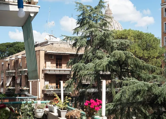 Vatican Corner Family Apartament
